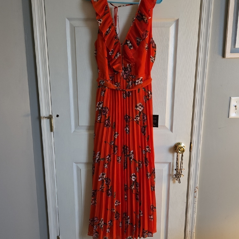Elegant Floral Orange Dress Lulus Size Lerge NWT
